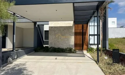 Casa em Condomínio no Jardim Novo Horizonte em Sorocaba, 140m², 03 dormitórios, 01 suíte , 02 vagas de garagem.