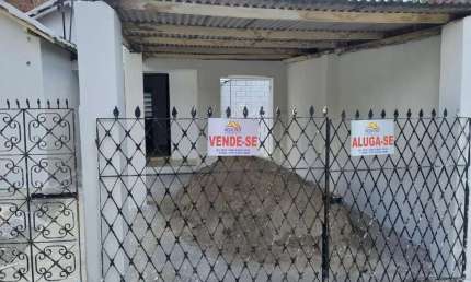 Casa para Venda em Caruaru, Vila Kennedy, 3 dormitórios, 1 banheiro, 1 vaga