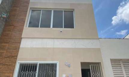 Casa para Venda em Pesqueira, Centro, 4 dormitórios, 2 banheiros