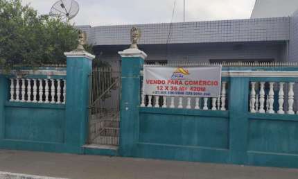 Casa para Venda em Pesqueira, Centro, 12 dormitórios, 3 banheiros