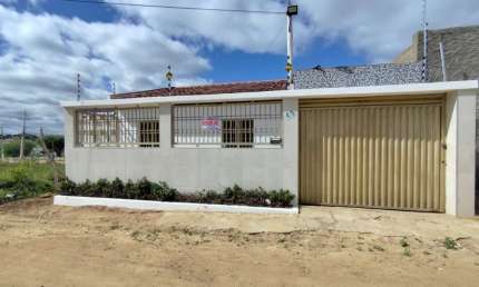 Casa para Venda em Pesqueira, Prado, 2 dormitórios, 1 suíte, 2 banheiros, 1 vaga
