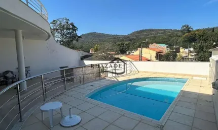 Casa Moderna no Condomínio Village Santa Mônica em Várzea das Moças