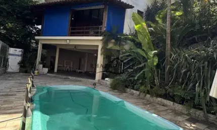 Oportunidade de Excelente casa de alto padrão em São Francisco Niterói com vista