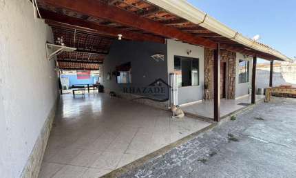 Casa com 3 quartos para alugar na Avenida Doutor Antônio Marques Mathias, 21, Jardim Atlântico Leste (Itaipuaçu), Maricá