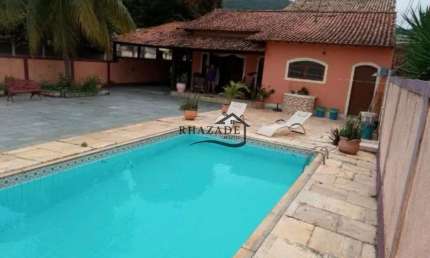 Excelente Casa de Esquina com piscina em Piratininga Niterói.