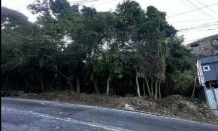 TERRENO NA SUBIDA DA SERRA DA TIRIRICA – RECANTO ITAIPUAÇU MARICÁ 484m²
