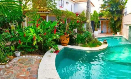 Casa com 3 quartos à venda na Avenida Senador Vasconcellos Torres, 78, Maravista, Niterói