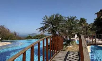 Excelente apartamento garden no condomínio oceanside em camboinhas, niterói.