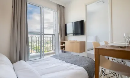 Apartamento com Vista Panorâmica em Moema - Mobiliado e Decorado!