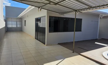 Casa com 4 quartos à venda na Rua Campo Largo, 68, Vila do Colégio, Apucarana