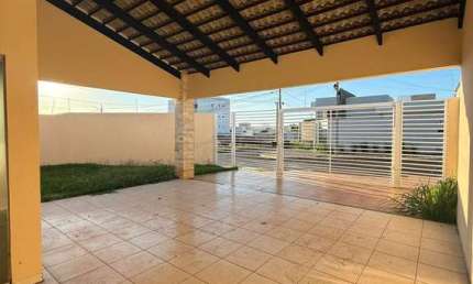 Casa para alugar em Jataí, Residencial das Brisas, com 3 quartos, com 120 m²