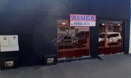 Salão para alugar em Jataí, Centro, com 1 quarto, com 0 m²