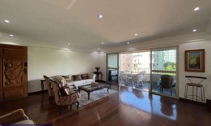 Excelente Apartamento 182m² com  4 quartos e 2 suites, em Ondina