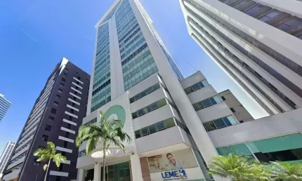 Sala comercial com 208m2 à venda no Caminho das Árvores