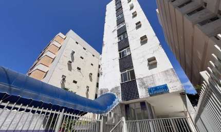 Apartamento com 2 quartos, varanda, nascente à venda no Costa Azul