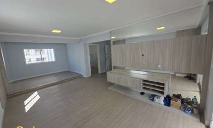 obertura com Piscina Privativa 3 Dorm. (sendo 02 suítes) e 3 Vagas no Centro de Balneário Camboriú – Aluguel Anual