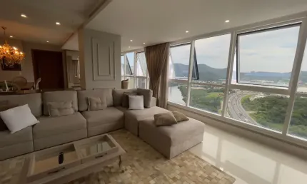 Apartamento Mobiliado com 3 Suítes e Vaga Náutica no Marina Beach Towers – | Balneário Camboriú - SC