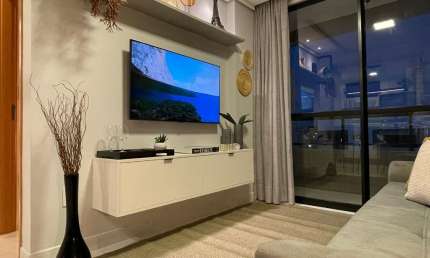 Apartamento para locação anual em Intermares. Mobiliado e equipado de alto padrão.