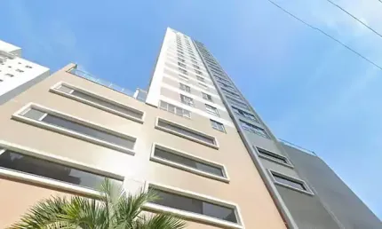 OPORTUNIDADE... Apto com 3 suítes, 4 bwc, 2 vagas, Próximo ao mar, mobiliado. e pronto para morar...
