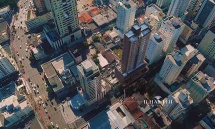QUASE PRONTO... 3 suítes, 4 bwc, 2 vagas, n centro de Balneário Camboriú, venha conhecer