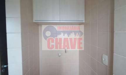 Vende-se Apto com Suite e Closet na Vila Ipiranga em Londrina-PR