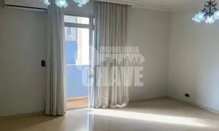 Vende-se Apartamento com 3 Dormitórios no Edificio Ipanema em Londrina-PR