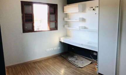 Casa para venda com 343 metros quadrados com 3 quartos em Parque Pinheiros - Taboão da Serra - SP