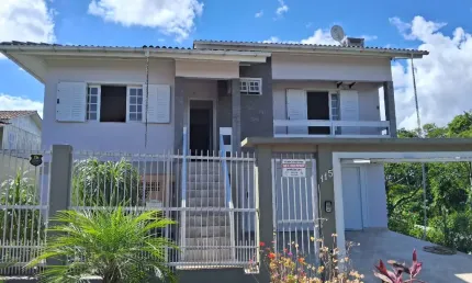 Casa com 3 quartos à venda no Pinheirinho, Criciúma 