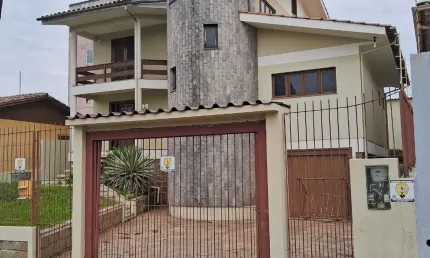 Casa com 3 quartos à venda no Pinheirinho, Criciúma 