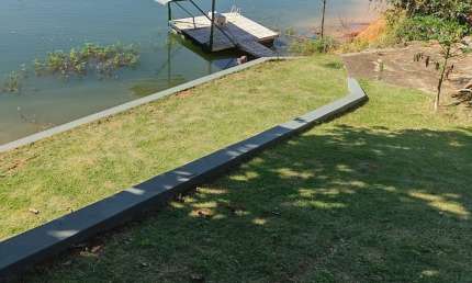 Condomínio dos Sonhos! Casa Pé na Água com Piscina e Lazer Completo