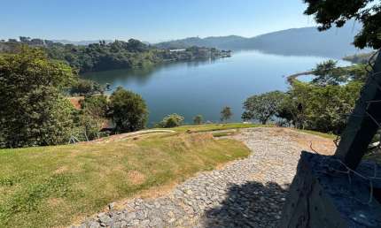 Refúgio Pé na Água com Rampa Privativa até a Represa