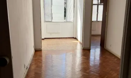 Copacabana Elegante 2 quartos + Dependência + Varanda Charmosa  88M² de área