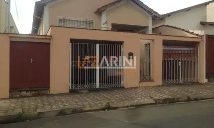 Casa com 2 quartos à venda na Rua Marechal Deodoro, 1457, Centro, São Carlos, 323 m2 por R$ 532.000