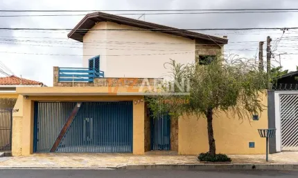Casa com 3 quartos à venda na Rua Treze de Maio, 928, Jardim São Carlos, São Carlos, 242 m2 por R$ 745.000