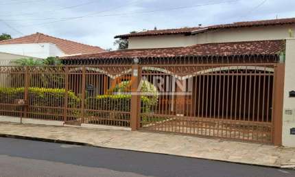 Casa com 5 quartos para alugar na Rua Major José Inácio, 3275, Centro, São Carlos, 370 m2 por R$ 5.556