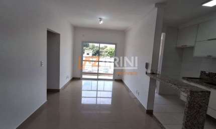 Apartamento com 3 quartos para alugar na Rua Capitão Adão Pereira da Silva Cabral, 677, Centro, São Carlos, 78 m2 por R$ 2.770