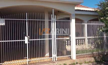 Casa com 3 quartos à venda na Avenida Sallum, 170, Vila Prado, São Carlos, 208 m2 por R$ 550.000