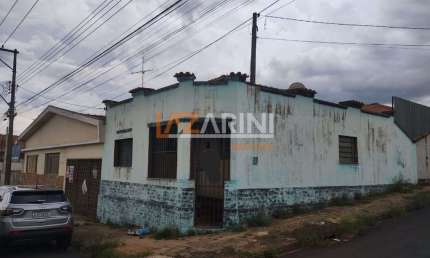 Casa com 4 quartos à venda na Rua Jesuíno de Arruda, 2783, Jardim São Carlos, São Carlos, 261 m2 por R$ 599.000