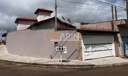 Casa com 3 quartos à venda na Rua Benedito Luiz Veltroni, 445, Jardim Embaré, São Carlos, 175 m2 por R$ 580.000