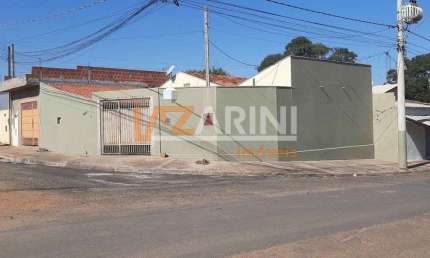 Casa com 2 quartos à venda na Avenida Tetracampeonato, Cidade Aracy, São Carlos por R$ 180.000