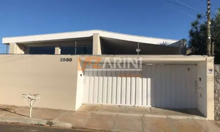 Casa com 3 quartos à venda na Rua Doutor Orlando Damiano, 2800, Centro, São Carlos, 211 m2 por R$ 926.000