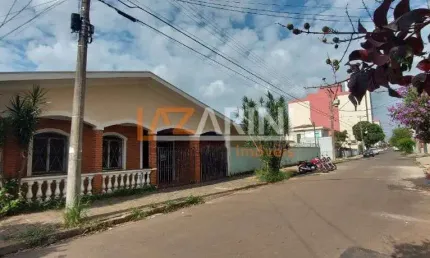 Casa com 3 quartos à venda na Rua Jacinto Favoreto, 383, Jardim Lutfalla, São Carlos, 303 m2 por R$ 599.000
