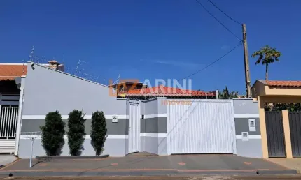 Casa com 3 quartos à venda na Rua Carlos Luporini, 210, Jardim Embaré, São Carlos, 178 m2 por R$ 600.000