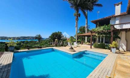 Casa em condomínio à venda, 4 quartos, 4 suítes, 2 vagas, Ferradura - Armação dos Búzios/RJ