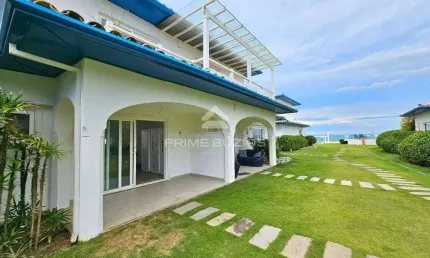 Casa à venda em condomínio frontal mar com 2 quartos, 2 suítes na praia Rasa, Armação dos Buzios