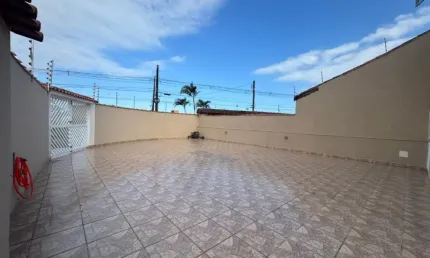 Casa em Condomínio com Piscina à Venda em Itanhaém – Santa Terezinha | 300m da Praia | Aceita Financiamento