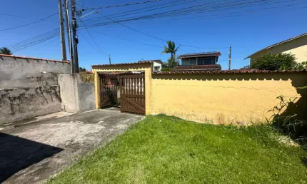 Casa com 8 vagas a 1km da praia! suíte, escritura e oportunidade no gaivota, itanhaém!