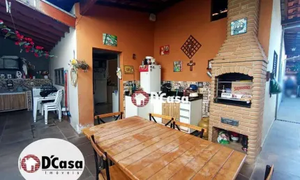 Casa com 3 dormitórios à venda, 205 m² por R$ 450.000,00 - Jardim Bela Vista - Taubaté/SP