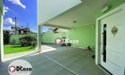 Sobrado à venda com 3 quartos e acabamento diferenciado, bairro Jaraguá, Taubaté - SP.
