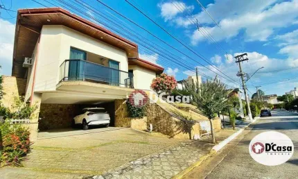 Belíssima casa a venda com 4 quartos, mais quarto externo com banheiro, no condomínio Imperial, Taubaté-SP.